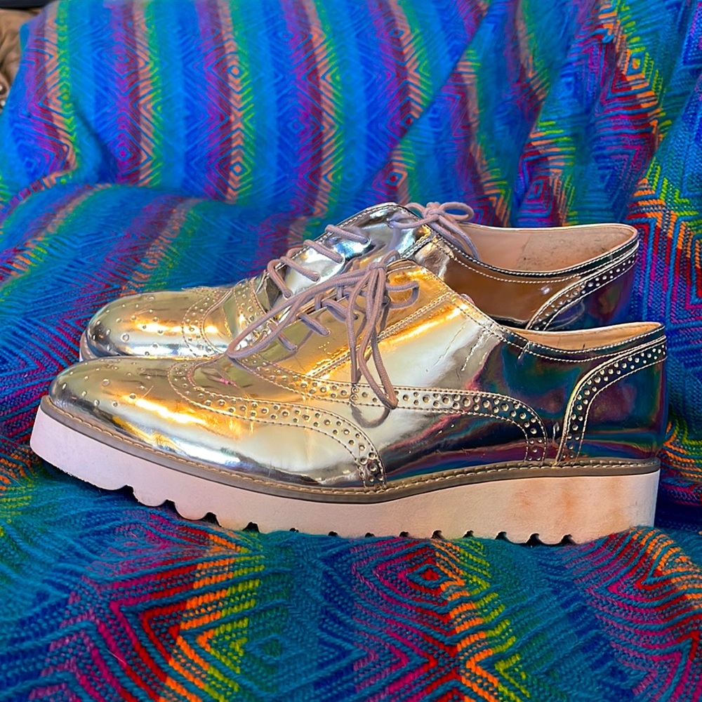 Nine West Silver Oxfords 👞